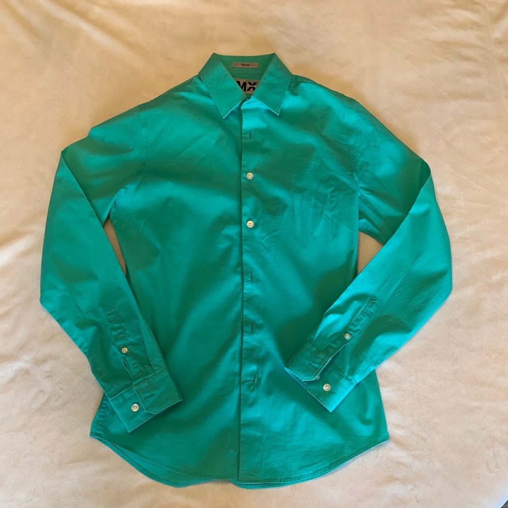 Men’s Button-Up Dress Shirt